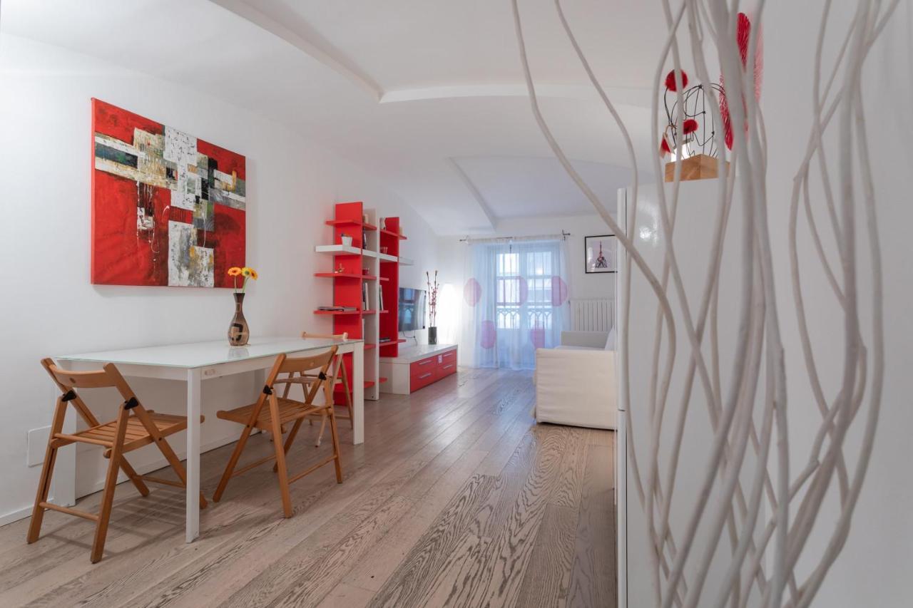 Red Studio Near Porta Nuova By Wonderful Italy Turin Ngoại thất bức ảnh