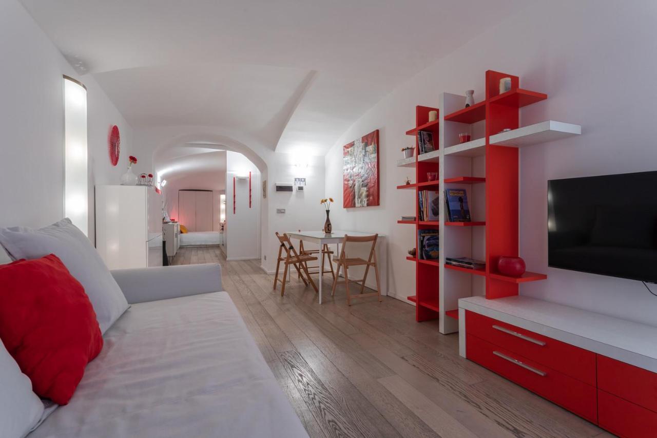 Red Studio Near Porta Nuova By Wonderful Italy Turin Ngoại thất bức ảnh