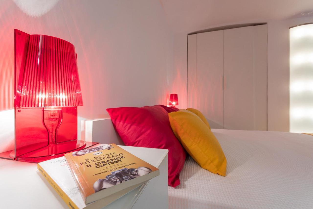 Red Studio Near Porta Nuova By Wonderful Italy Turin Ngoại thất bức ảnh