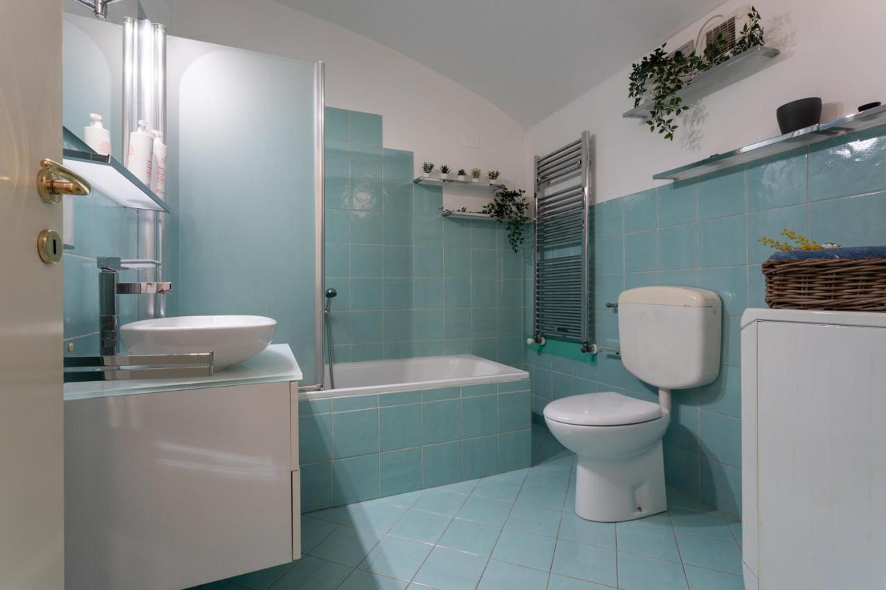 Red Studio Near Porta Nuova By Wonderful Italy Turin Ngoại thất bức ảnh